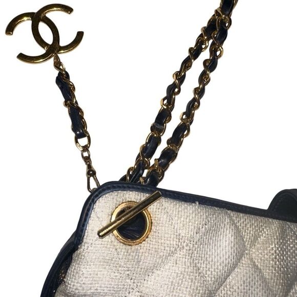 Chanel canvas and leather bag - Picture 9 of 16